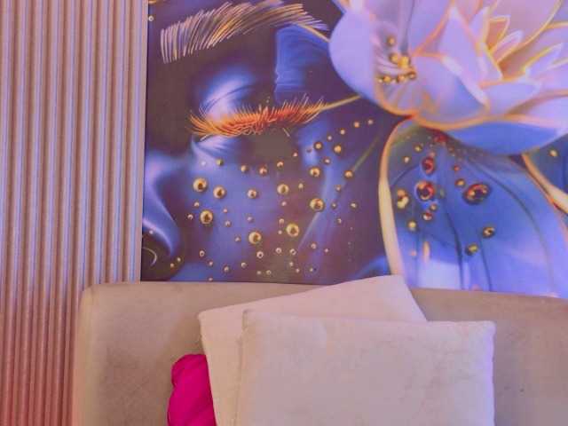 evediamondcr live cam on BongaCams