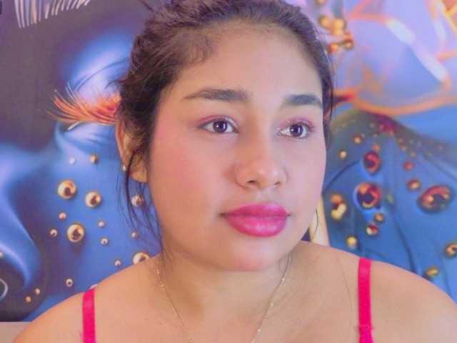 evediamondcr live cam on BongaCams