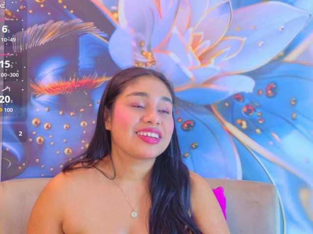 evediamondcr live cam on BongaCams