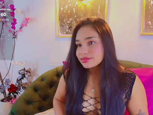 evediamondcr, live now on BongaCams