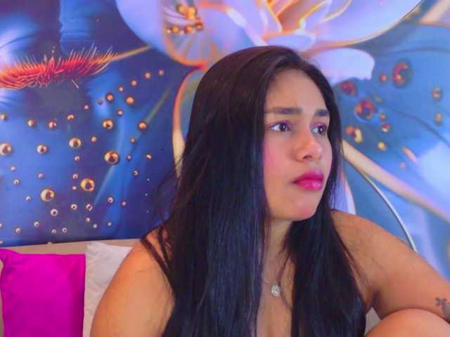 evediamondcr live cam on BongaCams