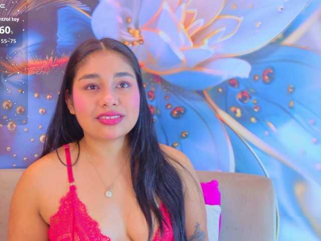 evediamondcr live cam on BongaCams