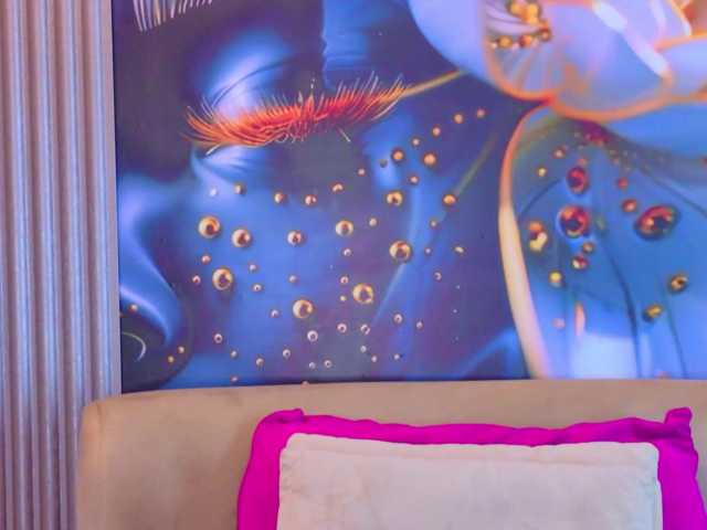 evediamondcr live cam on BongaCams