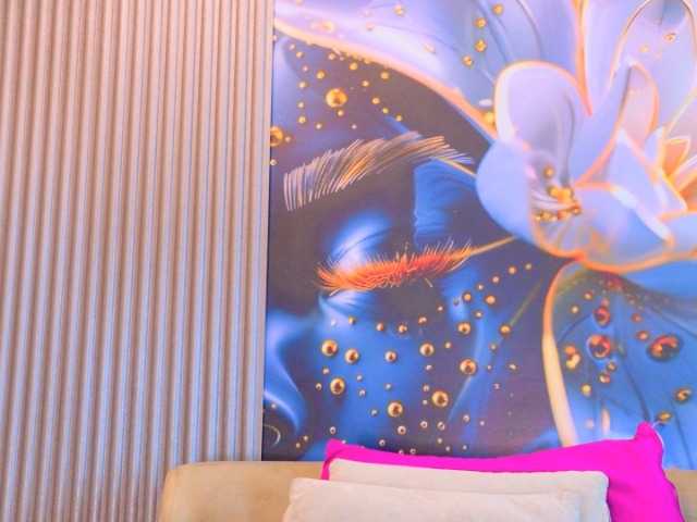 evediamondcr live cam on BongaCams