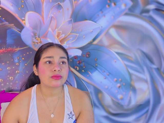 evediamondcr live cam on BongaCams