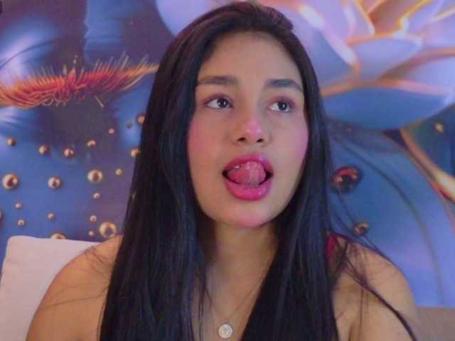 evediamondcr live cam on BongaCams