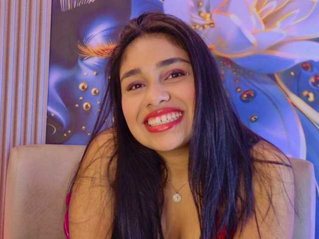 evediamondcr live cam on BongaCams