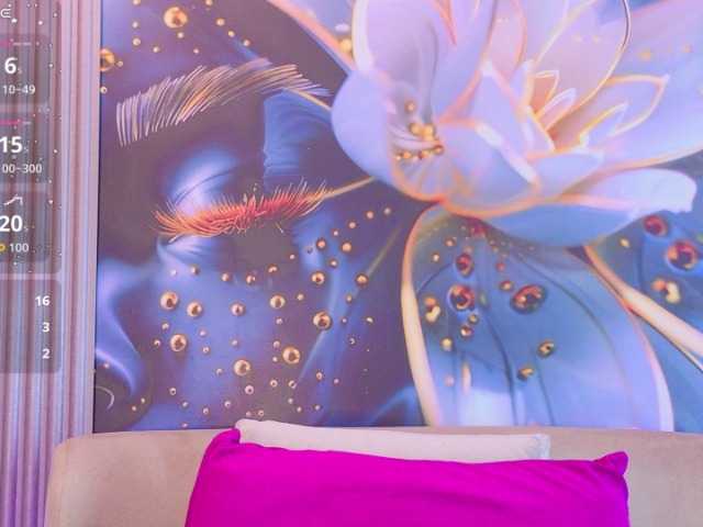 evediamondcr live cam on BongaCams