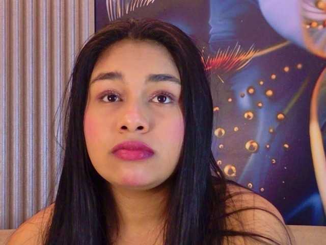 evediamondcr live cam on BongaCams
