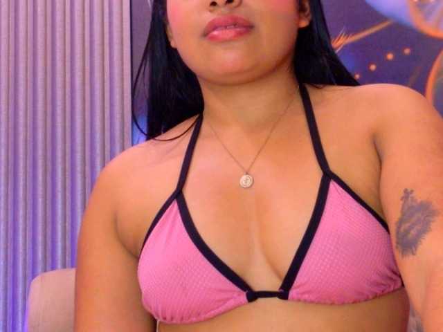 evediamondcr live cam on BongaCams