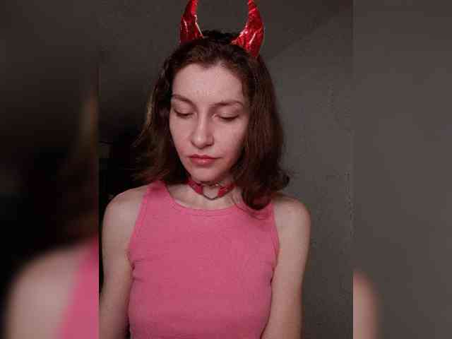 Modelo: Naechka