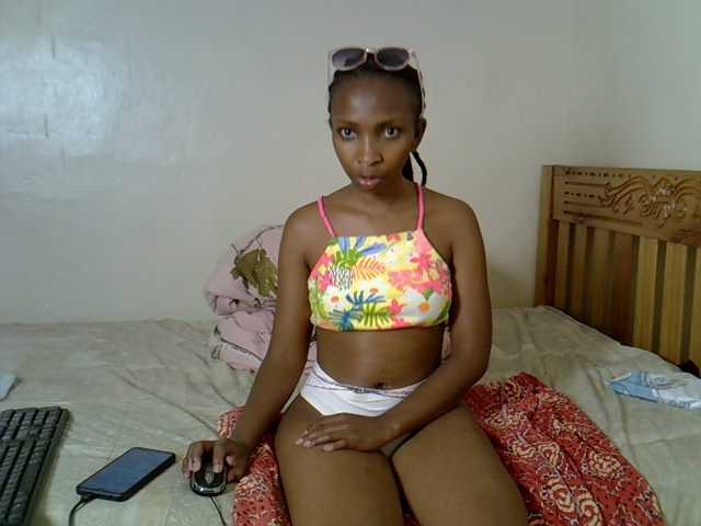 Misk live cam on BongaCams