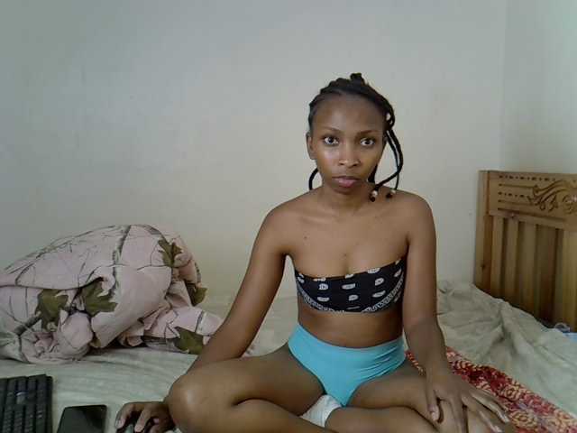 Misk live cam on BongaCams