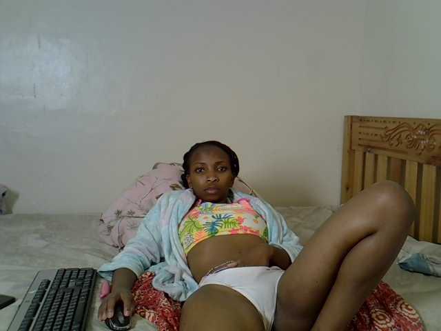 Misk live cam on BongaCams