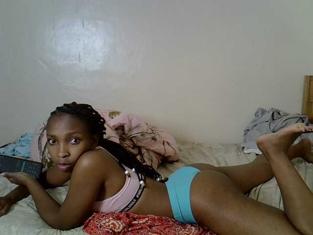 Misk live cam on BongaCams
