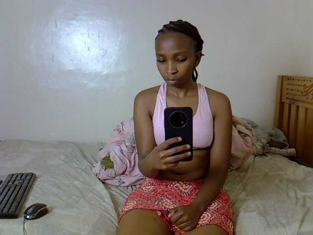Misk live cam on BongaCams