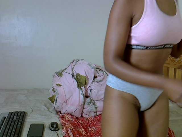 Misk live cam on BongaCams