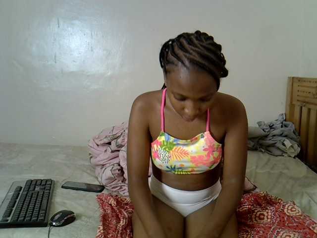 Misk live cam on BongaCams
