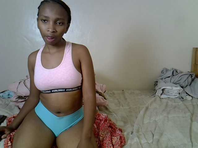 Misk live cam on BongaCams