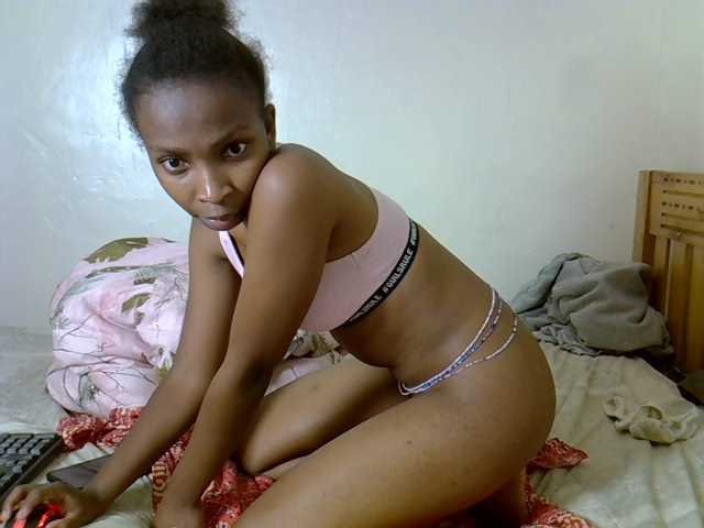Misk live cam on BongaCams