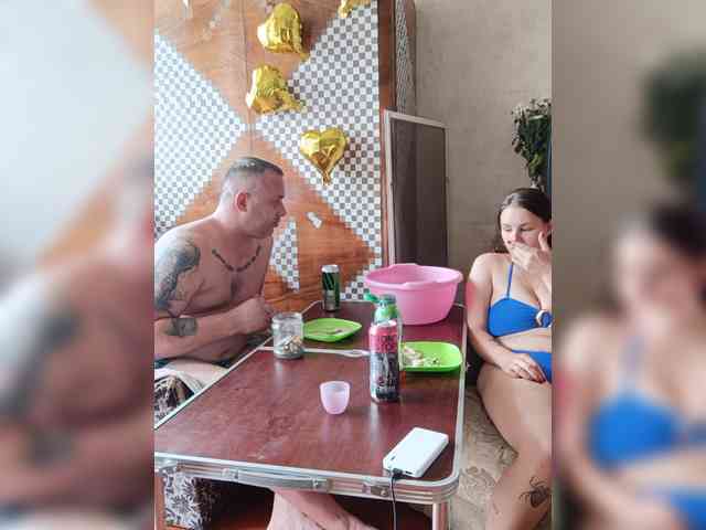 999Hot-Couple999 webcam