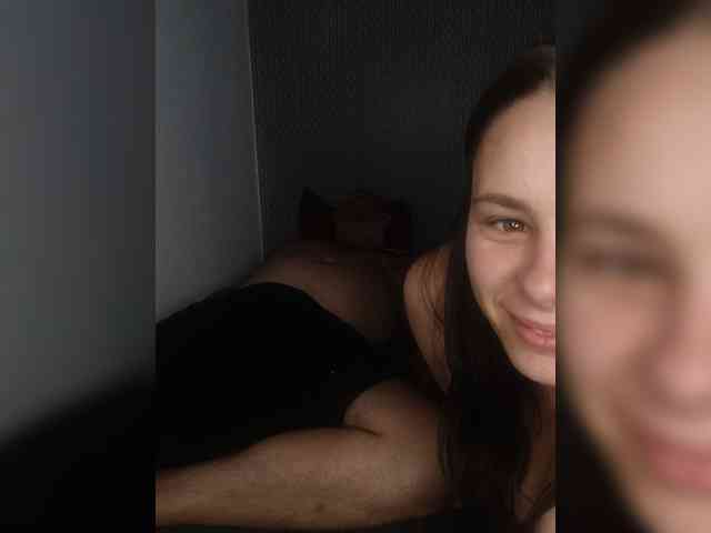 999Hot-Couple999 webcam