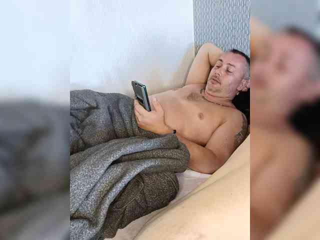 999Hot-Couple999 webcam
