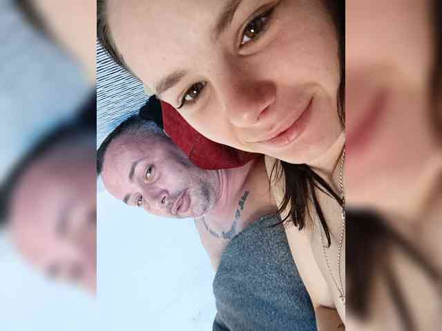 999Hot-Couple999 webcam