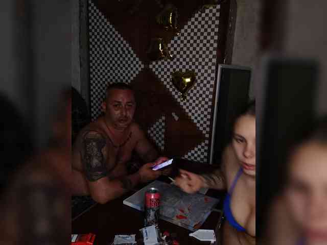 999Hot-Couple999