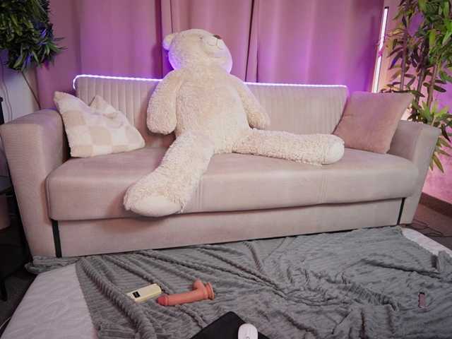 AlyssaVey live cam on BongaCams