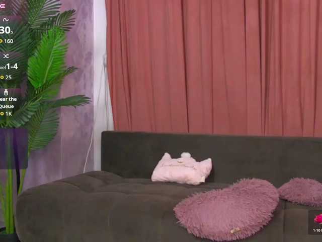 AlyssaVey live cam on BongaCams