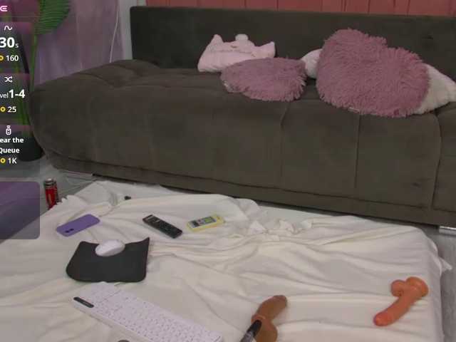 AlyssaVey live cam on BongaCams