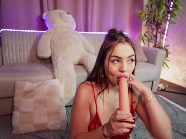 AlyssaVey live cam on BongaCams