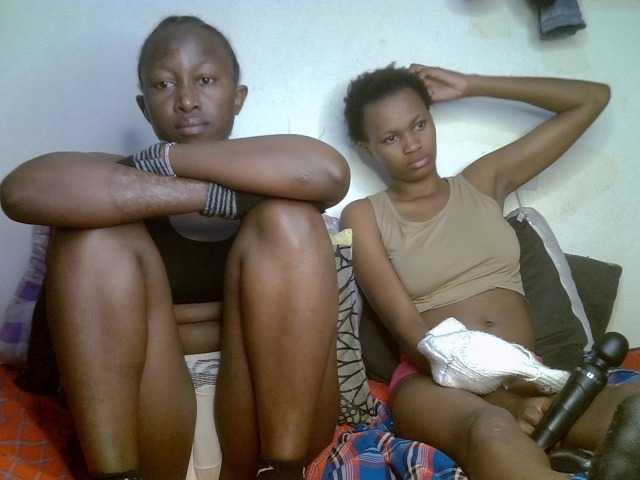 Chat with Sexyy-Duo live cam