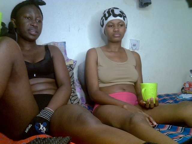 Sexyy-Duo live cam on BongaCams