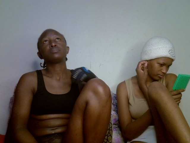 Sexyy-Duo live cam on BongaCams