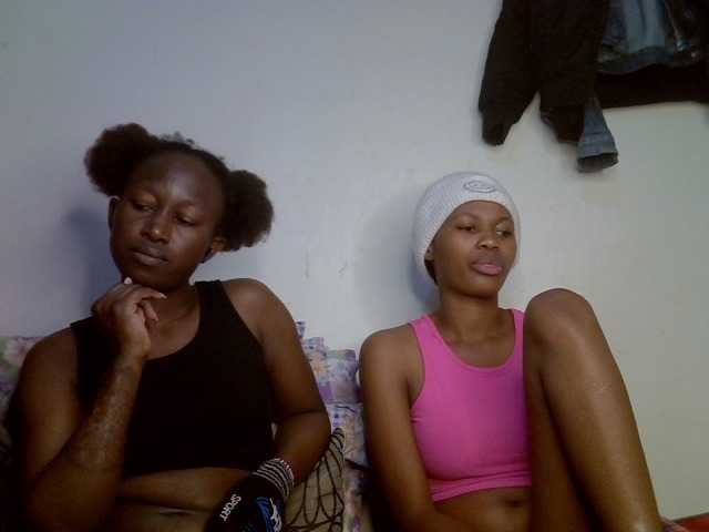 Sexyy-Duo live cam on BongaCams