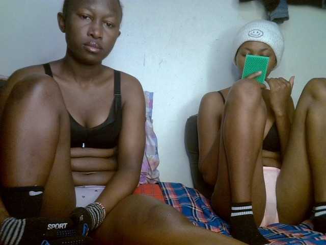 Sexyy-Duo live cam on BongaCams
