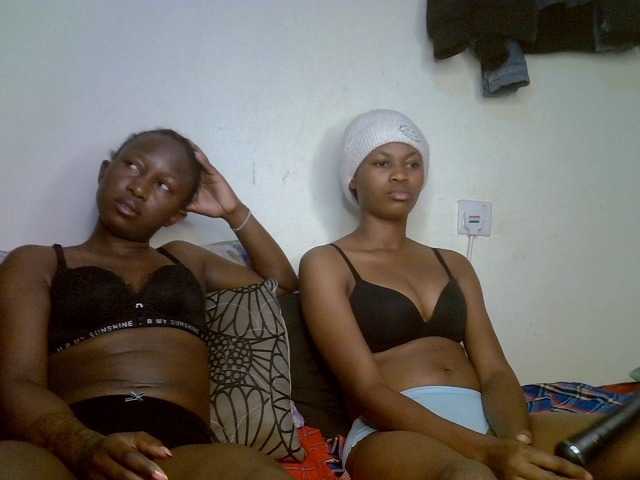 Sexyy-Duo live cam on BongaCams