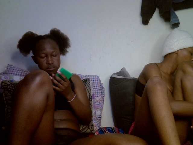 Sexyy-Duo live cam preview