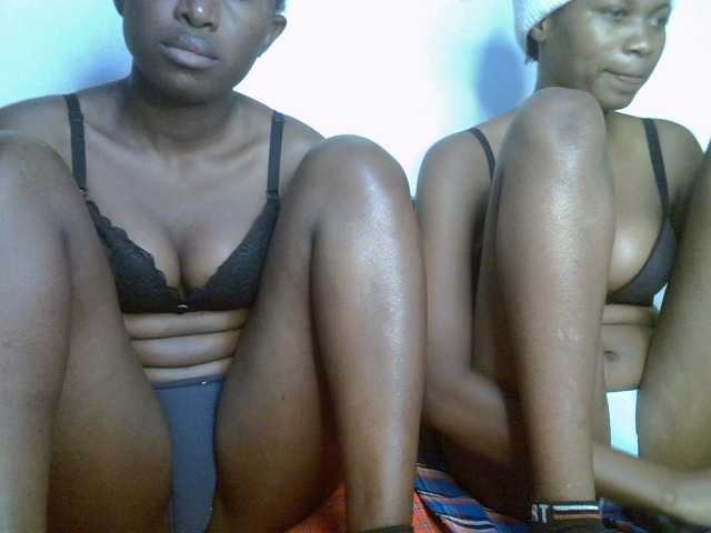 Sexyy-Duo live cam on BongaCams