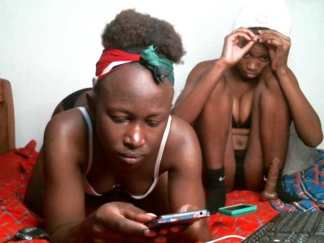 Sexyy-Duo live cam on BongaCams