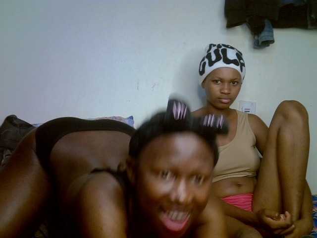 Sexyy-Duo live cam on BongaCams