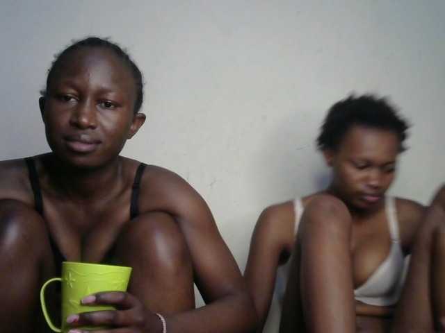 Sexyy-Duo live cam on BongaCams