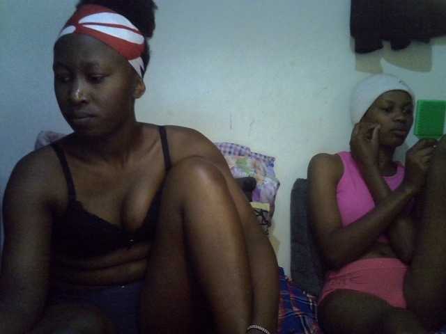 Sexyy-Duo live cam on BongaCams