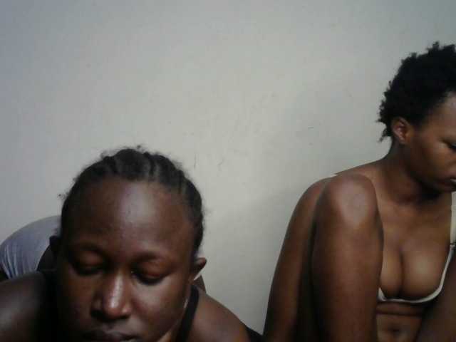 Sexyy-Duo live cam on BongaCams