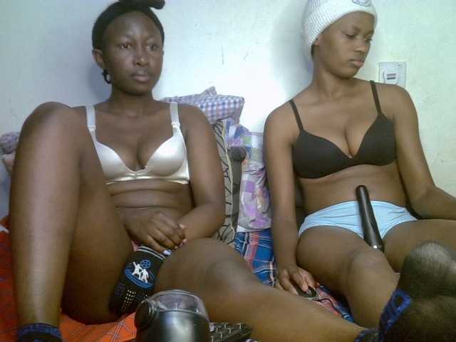 Sexyy-Duo live cam on BongaCams