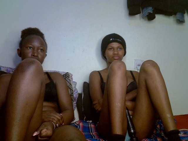 Sexyy-Duo live cam on BongaCams