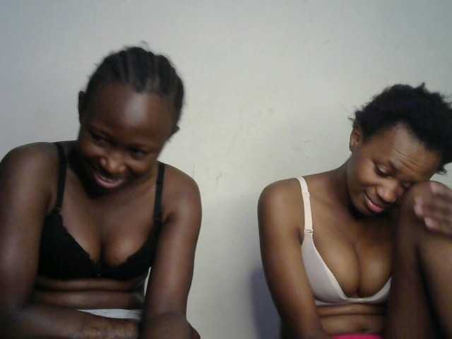 Sexyy-Duo live cam on BongaCams