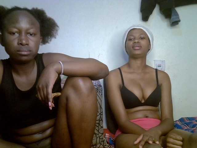 Sexyy-Duo live cam on BongaCams